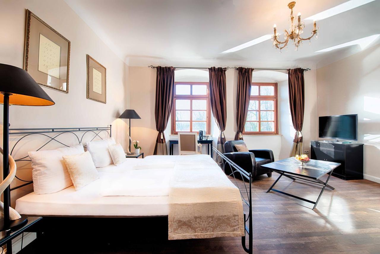 Hotel Schloss Lehen Bad Friedrichshall Exterior foto